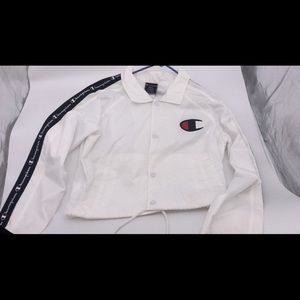 champion cropped wind breaker